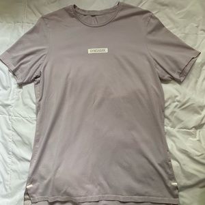 Men’s Size Large Lilac Colored Short Sleeve Gymshark workout top